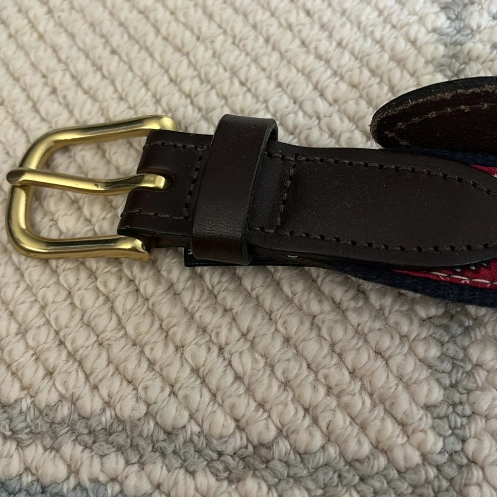 GUC Vineyard Vines Fish Belt Sz 26